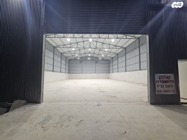 מחסנים, כפר קאסם