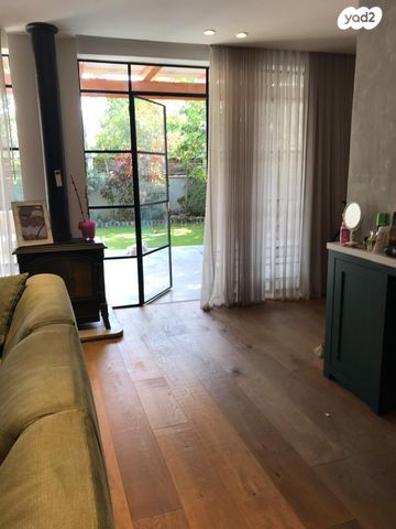 בית פרטי/ קוטג', קרית הסביונים, יהוד מונוסון