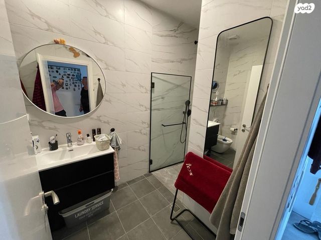 דירה, אריק איינשטיין, דרום חדש, פארק הים, בת ים