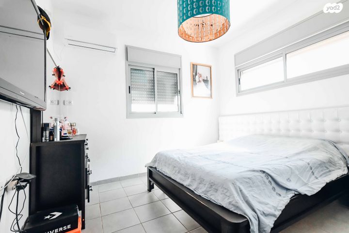 דו משפחתי, גביש 26, רובע 10 חן, קצרין