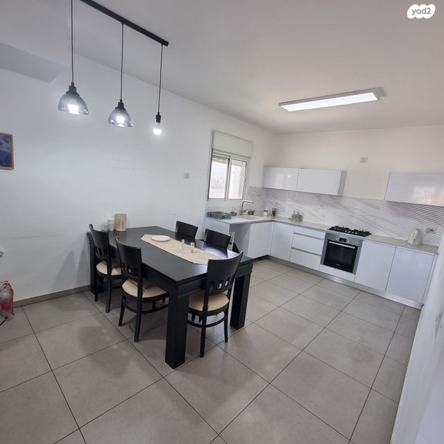 דירה, הזמיר, נהריה