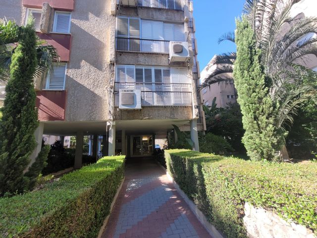 דירה, קרית שרת מערב, חולון