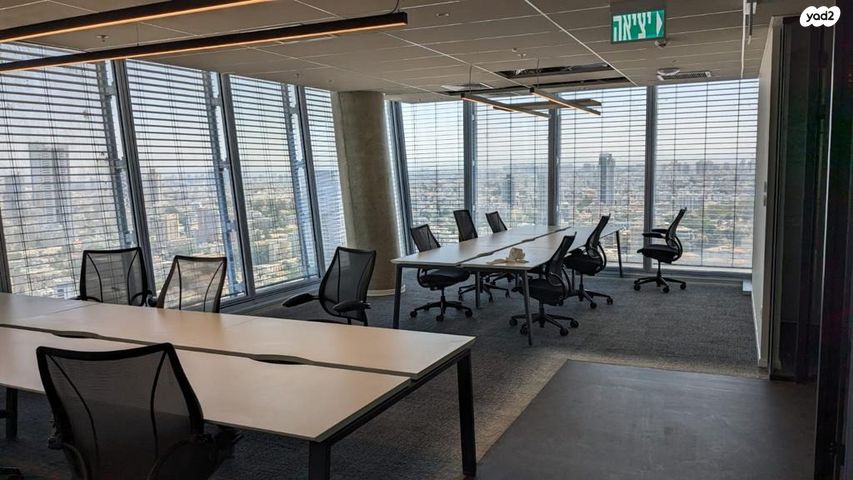 משרדים, בורסה, רמת גן