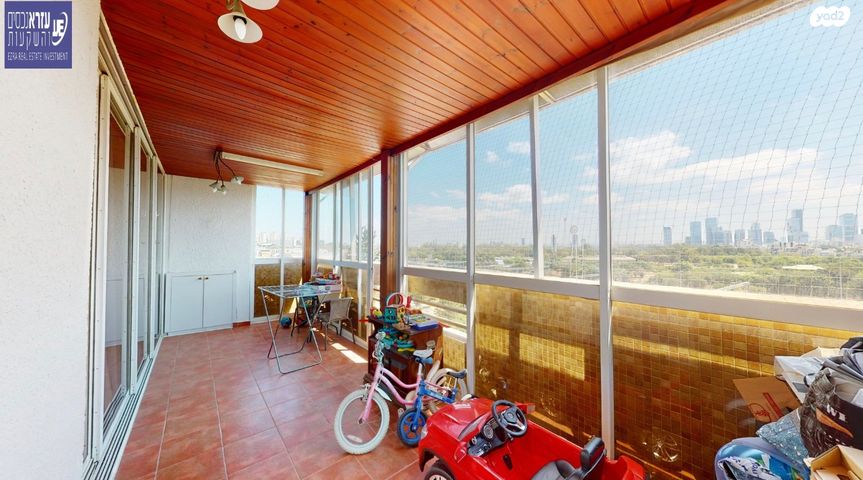 גג/ פנטהאוז, הרב עוזיאל, בבלי, תל אביב יפו