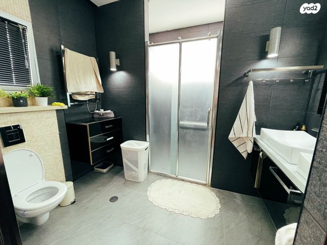 בית פרטי/ קוטג', מיתר / כרמית