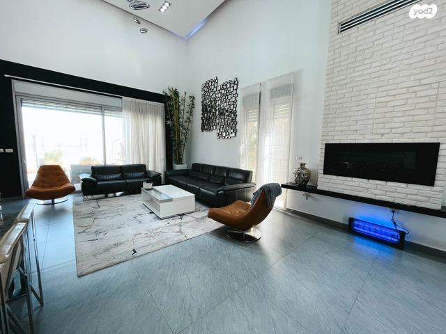 בית פרטי/ קוטג', מיתר / כרמית