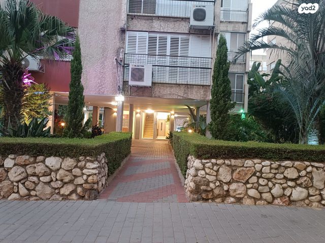 קרית שרת מערב