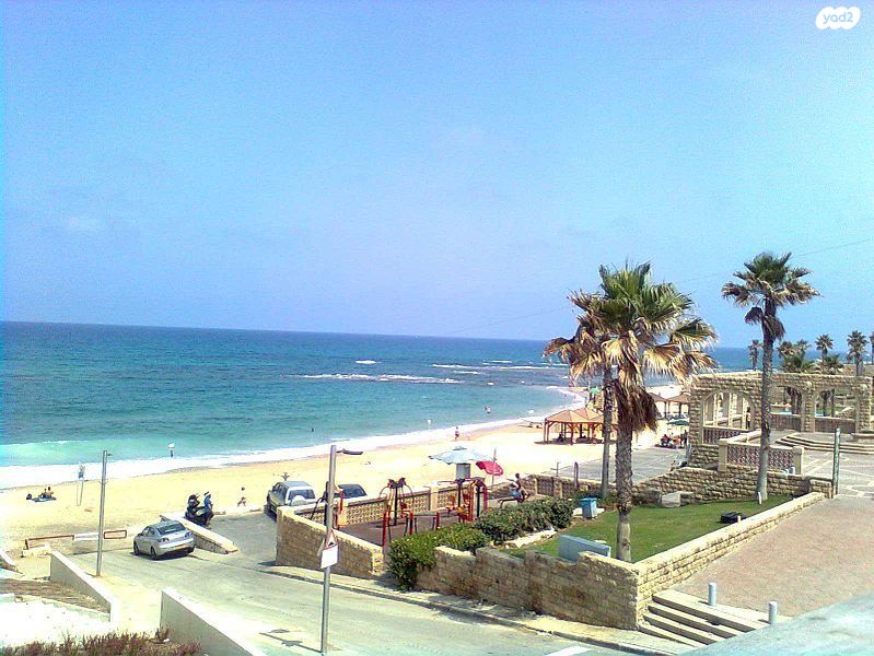 עג'מי, גבעת העליה
