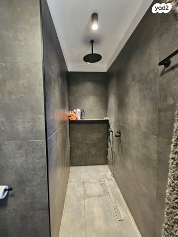 בית פרטי/ קוטג', בית דגן