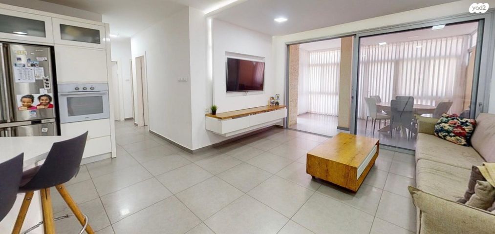 דירת גן, משה קהירי, רמות הרכס, באר שבע