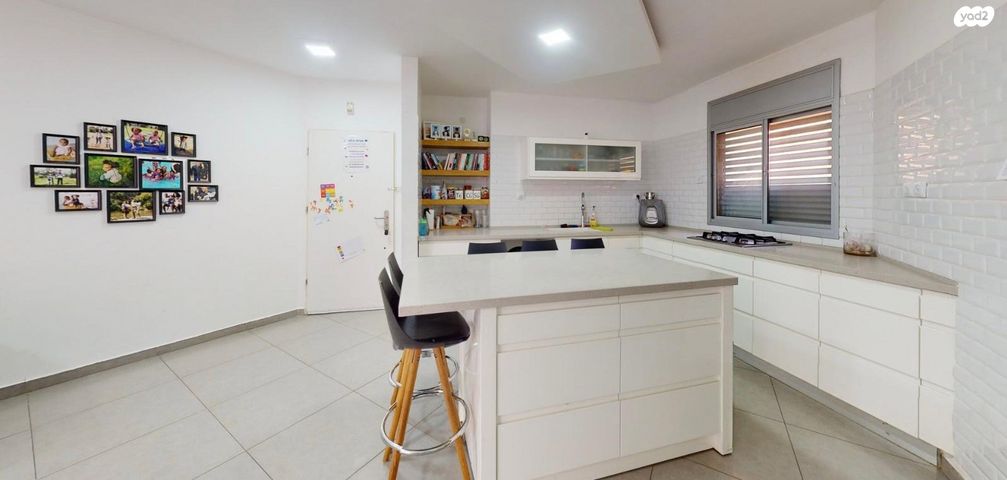 דירת גן, משה קהירי, רמות הרכס, באר שבע