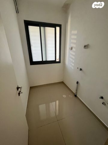 דירת גן, אקסודוס, מרינה, אשדוד