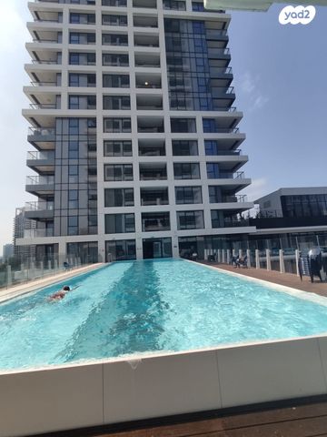 דירה, ליאונרדו דה וינצ'י, גני שרונה, קרית הממשלה, תל אביב יפו