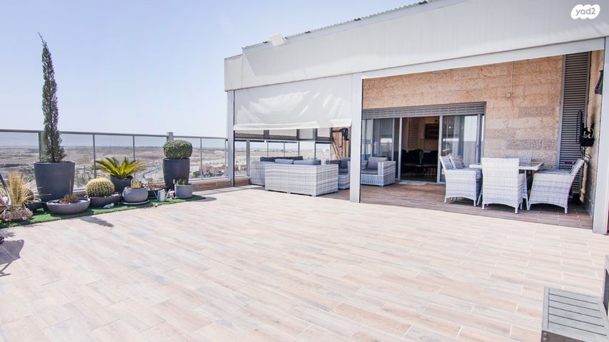 גג/ פנטהאוז, ישראל שוחט, נווה זאב, נאות אילן, באר שבע