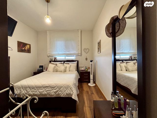 דירה, הר הצופים, רחובות