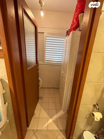 דירה, הר הצופים, רחובות