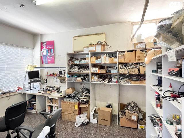 משרדים, מנוחה ונחלה, ג' / מרכז מזרח העיר, רחובות