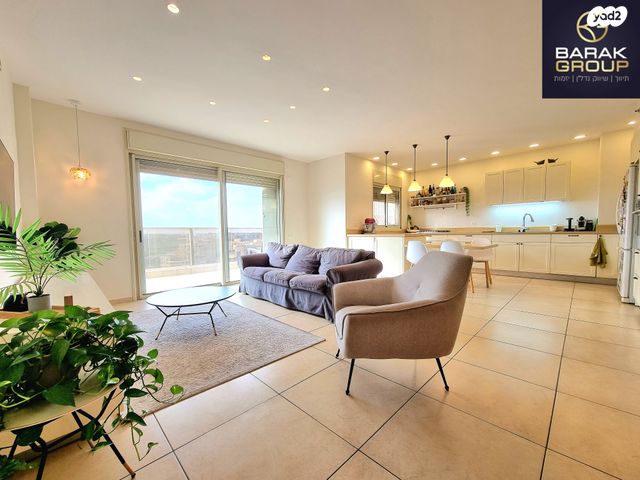 דירה, ברוש, קרית השרון, נתניה