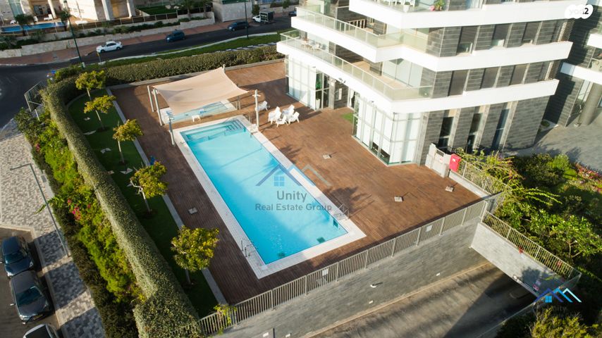 דירה, יוסף לפיד, גלי הים, נתניה