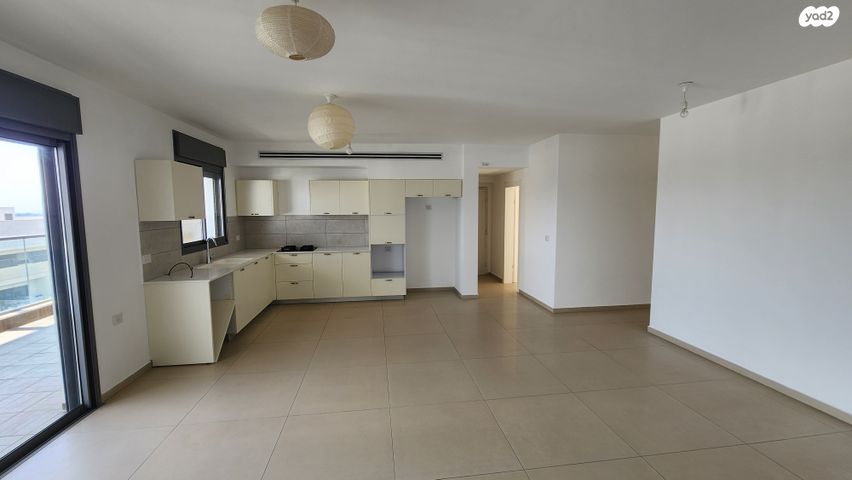 דירה, כלנית, הפרחים, חריש