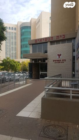 יצחק רגר 22