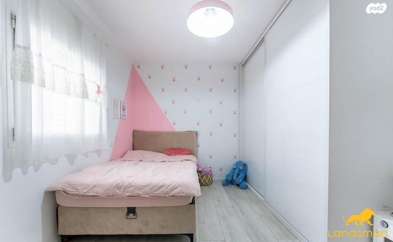 דירה, דוד טבצ'ניק 10, נווה גן, פתח תקווה