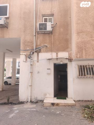 יחידת דיור, יעקב וייס, נתניה