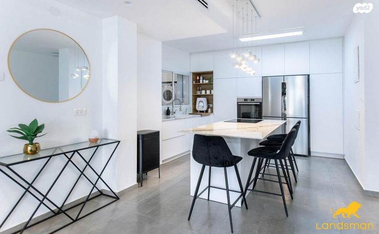 דירה, דוד טבצ'ניק 10, נווה גן, פתח תקווה