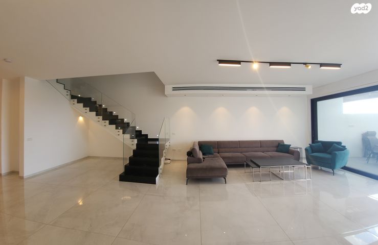 בית פרטי/ קוטג', אורנית