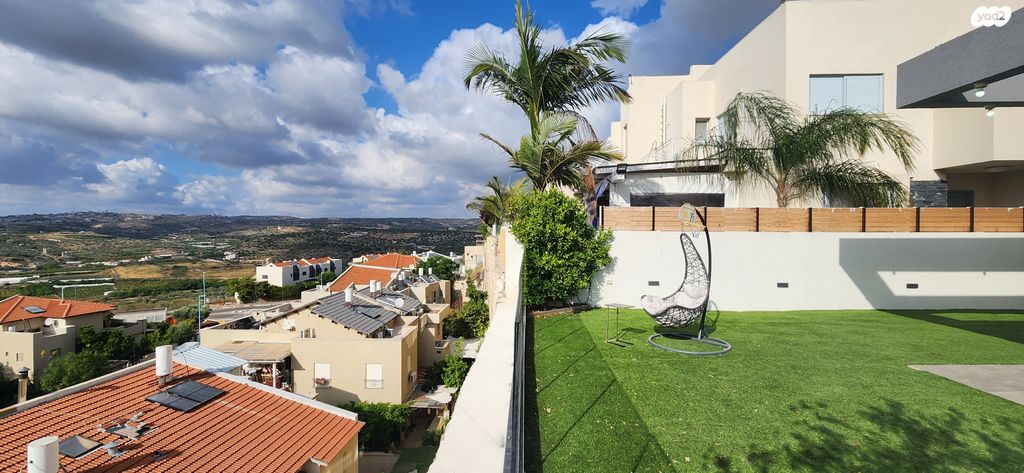 בית פרטי/ קוטג', אורנית