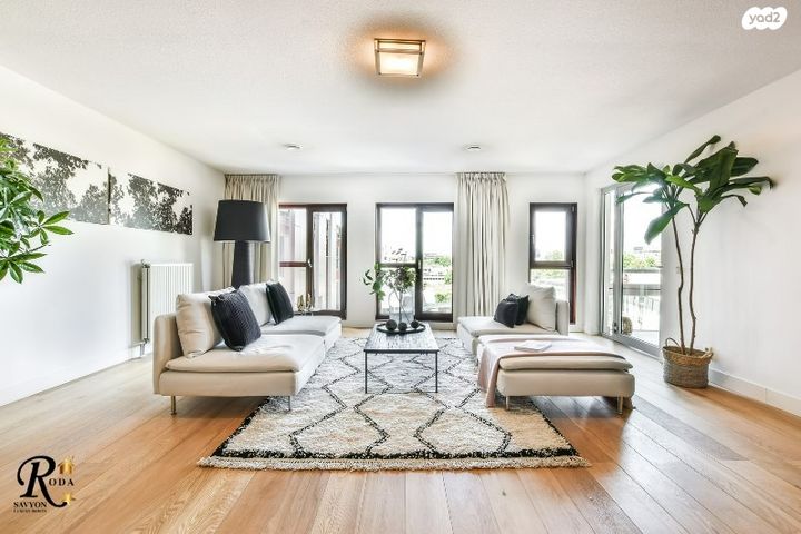 בית פרטי/ קוטג', סביון