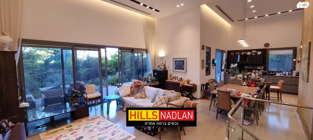 דירת גן, אריק איינשטיין, הרצליה ב', הרצליה