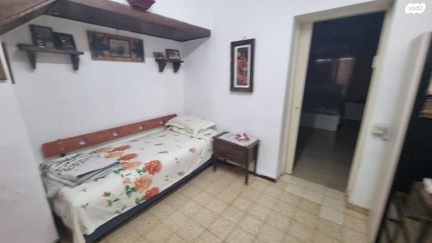 דירת גן, שיכון ב, טבריה