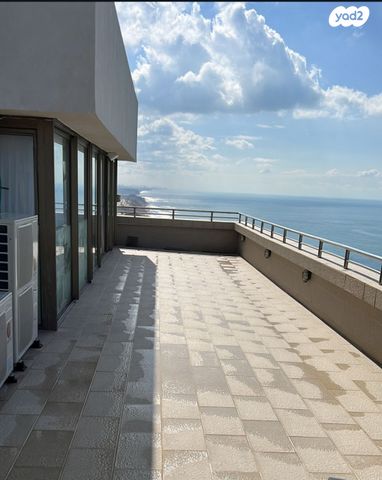 גג/ פנטהאוז, שדרות עובד בן עמי 2, נוף הטיילת, נתניה