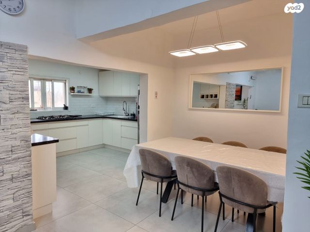 דירת גן, התנאים 18, גבעת אולגה, חדרה