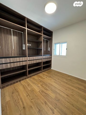 דירה, החשמונאים 96, גני שרונה, קרית הממשלה, תל אביב יפו