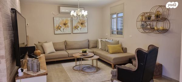 דירת גן, יערת העמק, מגדל העמק