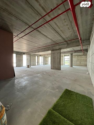 משרדים, קרן היסוד, אזור תעשיה קרית אתא, קרית אתא