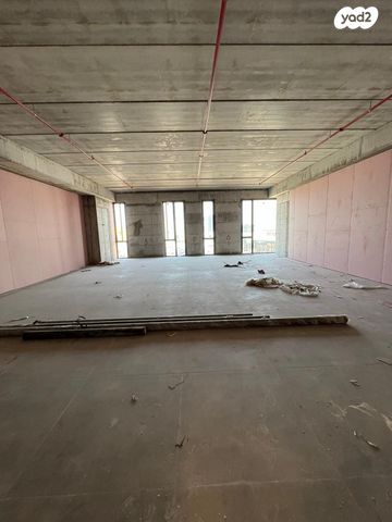 משרדים, קרן היסוד, אזור תעשיה קרית אתא, קרית אתא