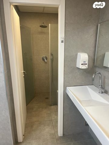 משרדים, הברזל, תל אביב יפו