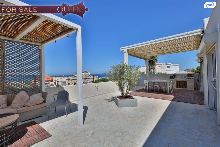 גג/ פנטהאוז, עג'מי, גבעת העליה, תל אביב יפו