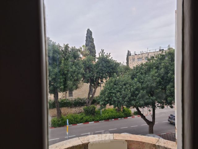 דירה למכירה בירושלים (תיווך) — 4