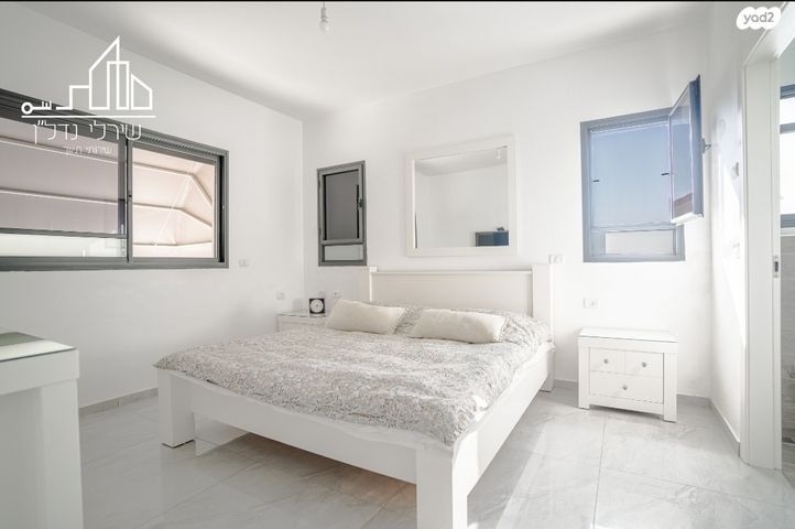 דו משפחתי, נאות הפרחים, גן יבנה