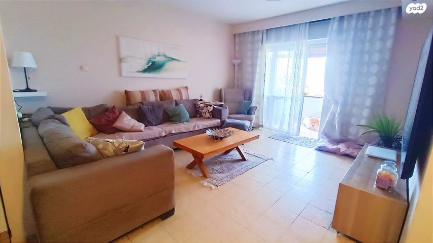 דירה, החרמון, לב הפארק, רעננה