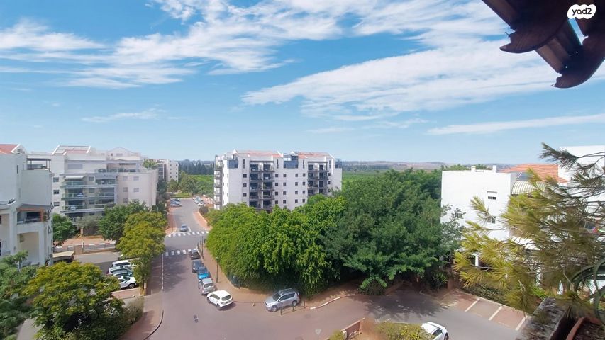 דירה, החרמון, לב הפארק, רעננה