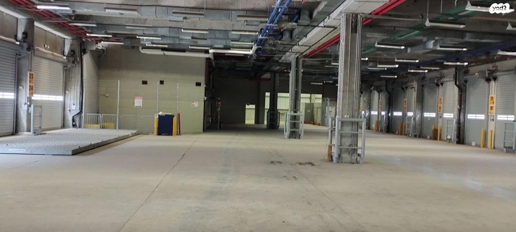 מבני תעשיה, ברקן