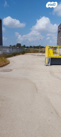 מבני תעשיה, ברקן