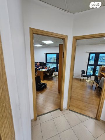 משרדים, משה לוי 11, מב"ת מערב, אזור תעשייה חדש, ראשון לציון