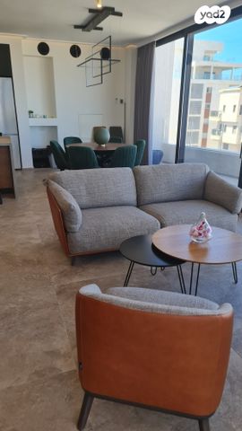 גג/ פנטהאוז, ז'בוטינסקי, עיר, מרכז העיר, נהריה