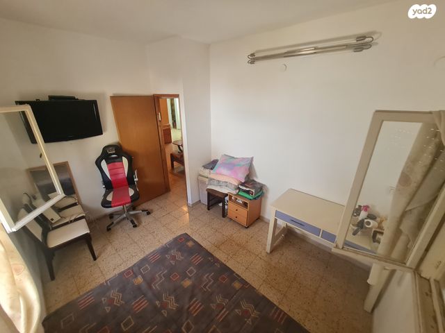 דו משפחתי, אהרון בן יוסף, קרית אתא